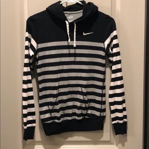 Nike long sleeve striped hooded shirt
